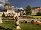 Hotel sąsiaduje z Parkiem Zdrojowym (150 m)