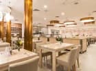 Bufetowa Restauracja Skandynawia serwuje śniadania i obiadokolacje