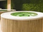  W Aquaparku znajdują się basen pływacki, basen rekreacyjny, 4 wanny jacuzzi