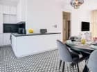 W każdym apartamencie jest aneks kuchenny
