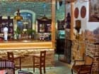 Znajdziemy tutaj drink bar