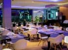 Wnętrza restauracji są eleganckie i nowoczesne