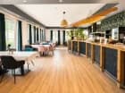 Wnętrza hotelowej restauracji Nie Lada Ryba