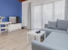 Zakwaterowanie odbywa się w 2-osobowych pokojach lub apartamentach