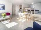 Apartament 6-os. rodzinny posiada 1 sypialnię, kanapę i część sypialną