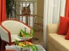 Apartament junior suite posiada rozkładaną sofę dla 2 osób