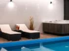 Stella Resort & SPA posiada też wewnętrzny basen i strefę wypoczynku