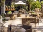 W sąsiednim hotelu można skorzystać z restauracji Oliveto