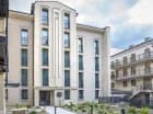 Pokoje i apartamenty mieszczą się w odrestaurowanej zabytkowej kamienicy