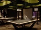 W hotelu jest kręgielnia, sala gier i bilardowa