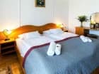 Hotel Napfény*** oferuje gościom wygodne pokoje dla 2 oraz 3 osób