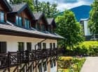 Architektura obiektu nawiązuje do lokalnych tradycji