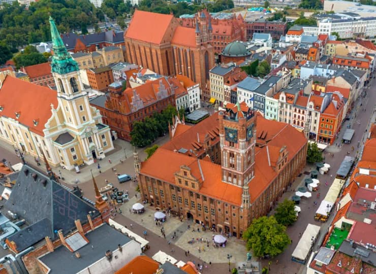 Hotel Solaris*** położony jest w sercu toruńskiej starówki