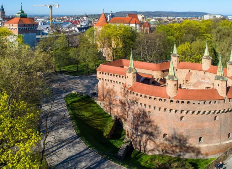 Hotel sąsiaduje z najpiękniejszymi zabytkami Krakowa