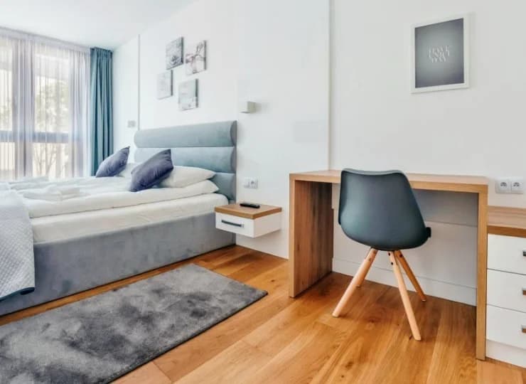 Dla Gości przygotowano komfortowe i przestronne apartamenty