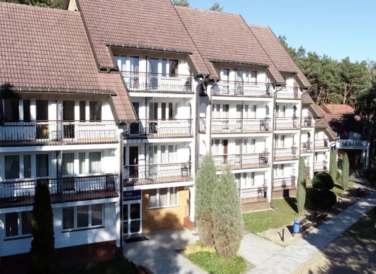 Niektóre pokoje mają balkony