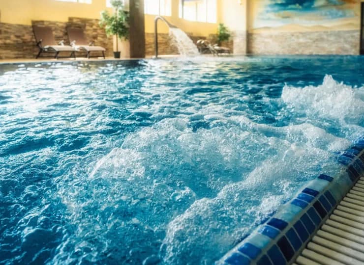 Kąpiel uprzyjemniają stanowiska do hydromasażu