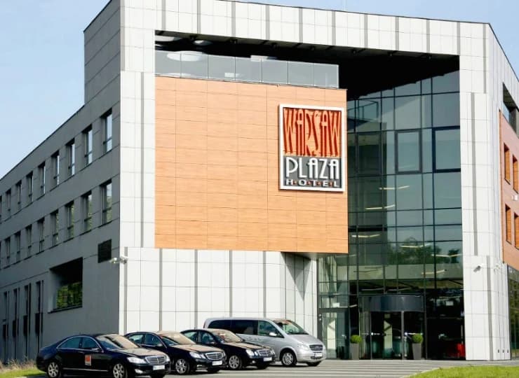 Blisko stąd na lotnisko Chopina, a do centrum jest tylko 10 km