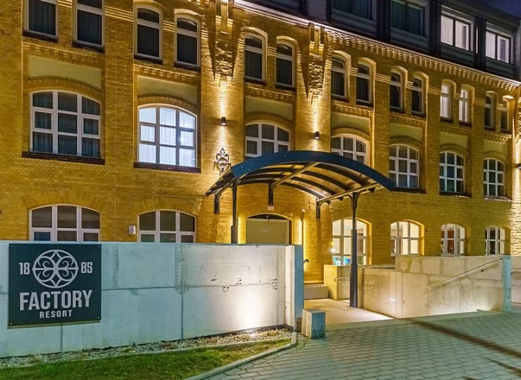 Factory Resort mieści się w zrewitalizowanej dawnej fabryce kosmetyków