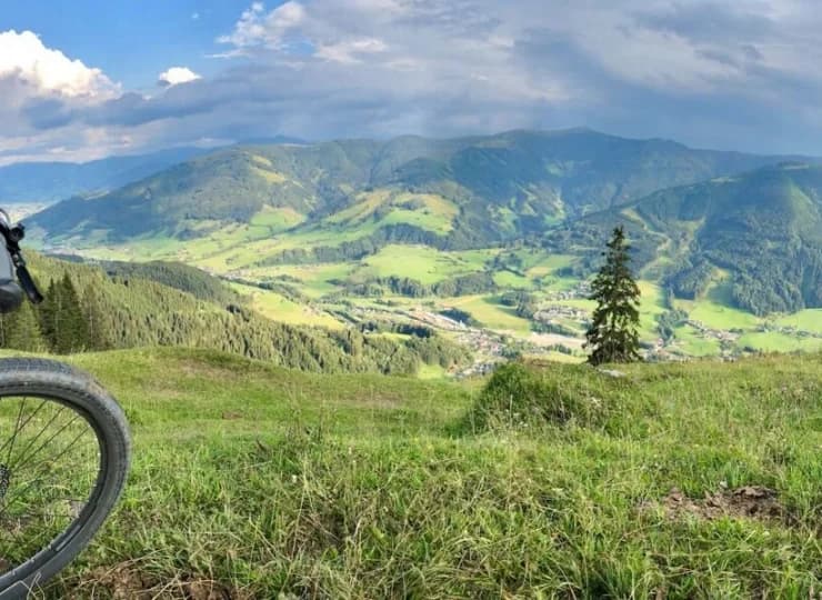 W Świeradowie i okolicach można pojeździć po blisko 100 km tras rowerowych