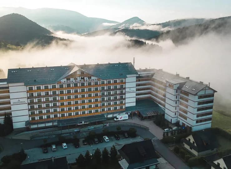 Residence Hotel & Club znajduje się w znanym górskim kurorcie Donovaly