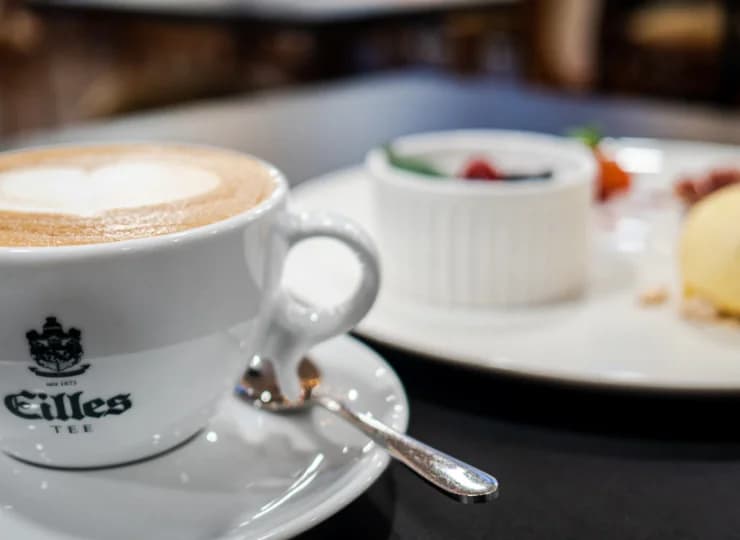 Restauracja Paryska serwuje aromatyczną kawę