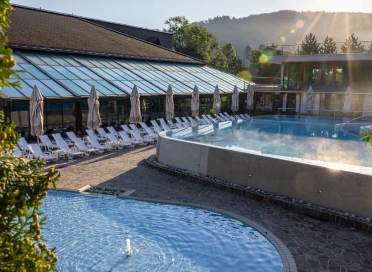 Hotel jest wspaniale położony u podnóży Alp Julijskich