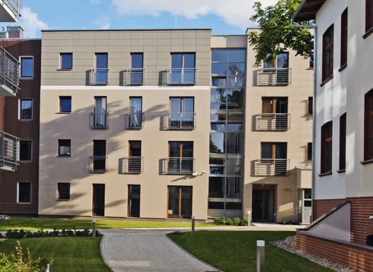 Sopocka Rezydencja to obiekt zlokalizowany w cichej i spokojnej okolicy