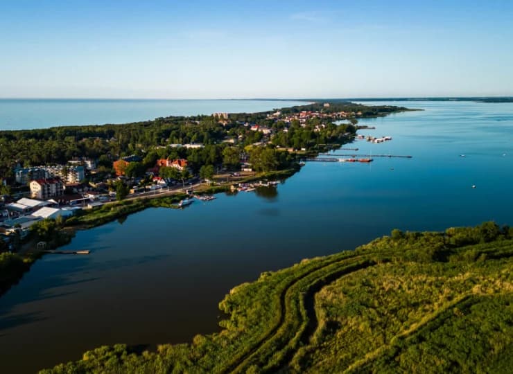 Mielno Hotel Boutique znajduje się w Mielnie, położonym między morzem a jeziorem