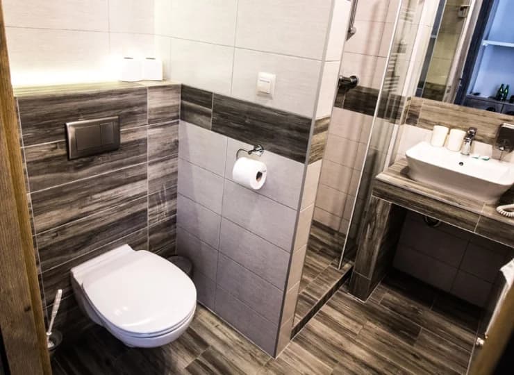 Nie mogło zabraknąć ręczników, szlafroków i kosmetyków hotelowych