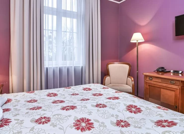 Wszystkie pokoje w hotelu są klimatyzowane i przytulne