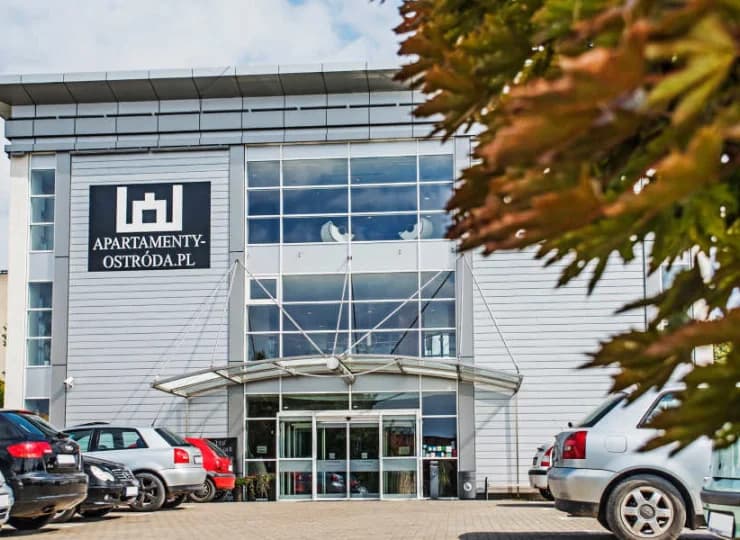 Przed hotelem znajduje się dostępny parking