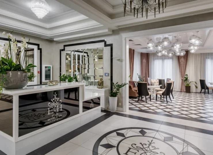 Wnętrza hotelu zachwycają elegancją