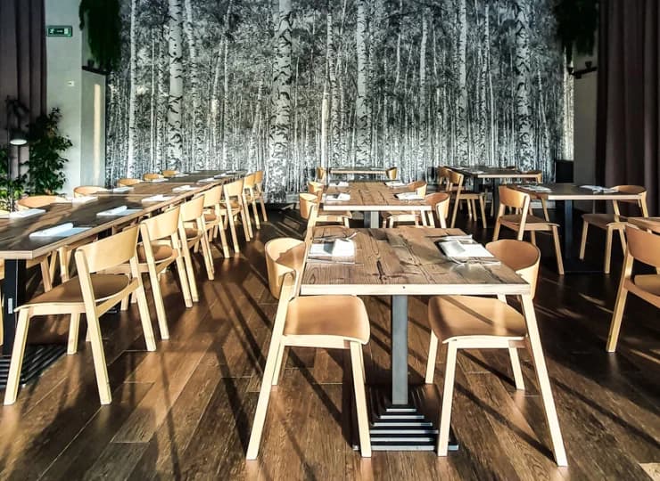 Druga restauracja działa na zasadzie bufetowej