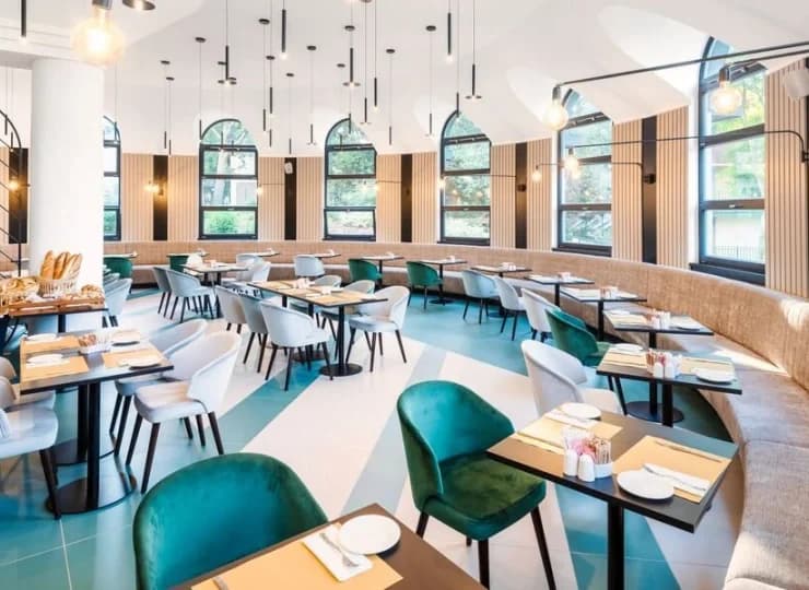 Hotelowa restauracja KAKAS Brasserie & Grill