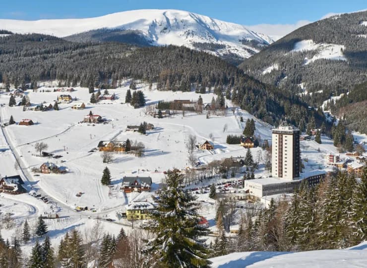 Hotel Horizont**** jest położony u stóp Śnieżki