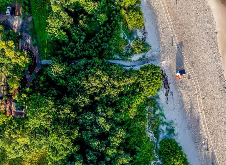 Obiekt Baltic Forest posiada prywatne zejście na plażę