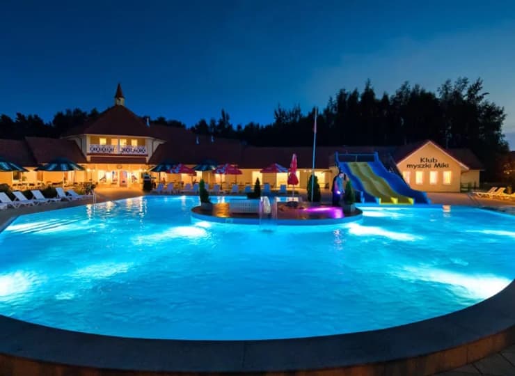 Holiday Park Kacze Stawy to wakacyjny kompleks z atrakcjami dla całej rodziny