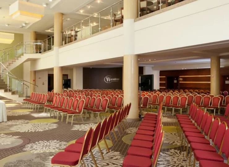 Hotel dysponuje salami konferencyjnymi