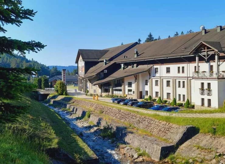 Hotel Jaworzyna Krynicka w Czarnym Potoku