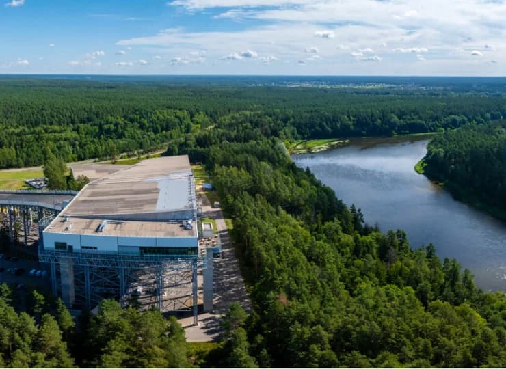 Tylko 3 km od hotelu mieści się całoroczny stok narciarski Snow Arena