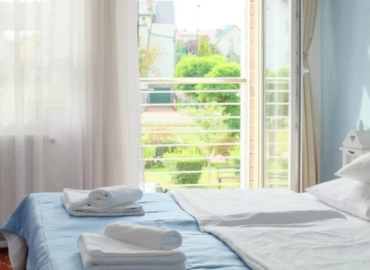 Z każdego pokoju można wyjść na przylegający balkon