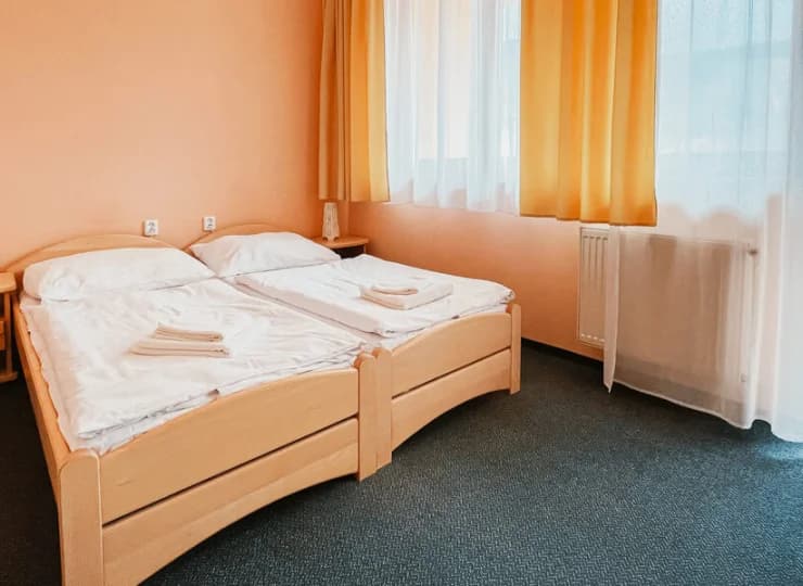 Pokoje znajdują się od północnej lub południowej strony