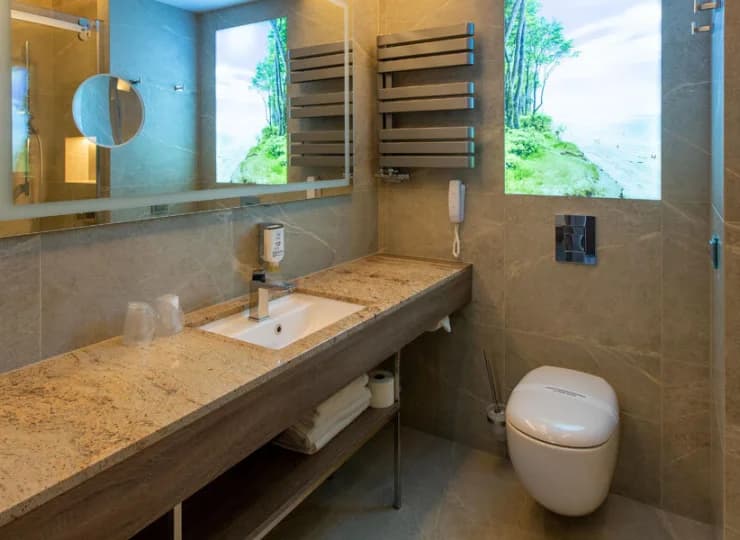 Łazienki 5* są nowoczesne i komfortowo zaaranżowane