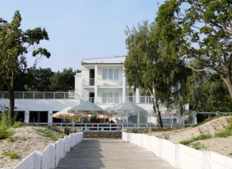 Hotel Pomarańczowa Plaża mieści się w Sopocie