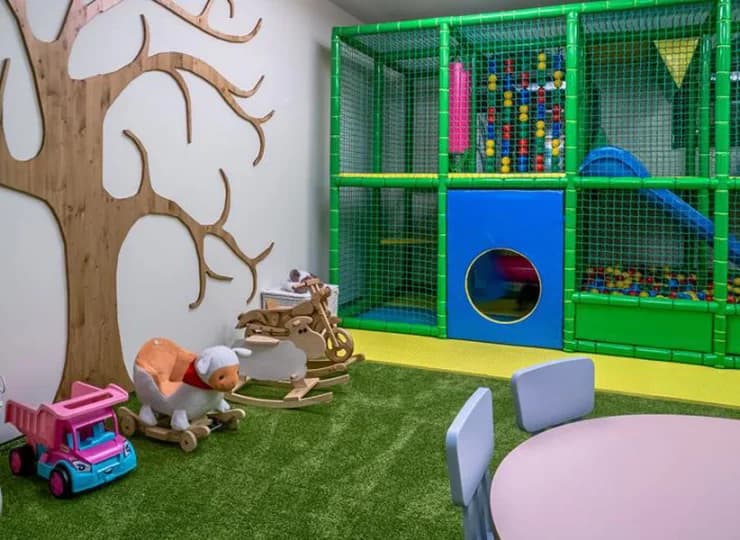 Posiada strefę kulek