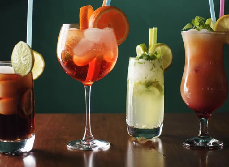 W ofercie baru znajdziemy różnorodne drinki