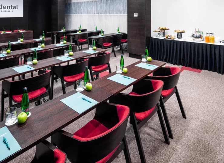 Spotkaniom towarzyszy profesjonalny catering