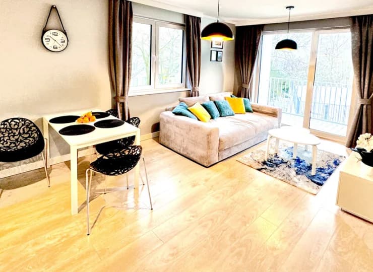 Apartament nr 7 to komfortowe miejsce z narożnym balkonem