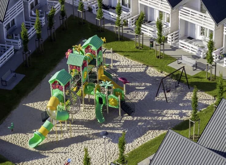 Zewnętrzny plac zabaw dla dzieci